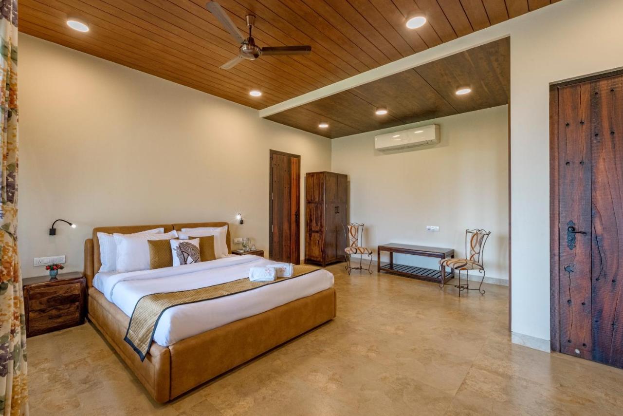 Saffronstays Althea - 4 Brd Veg Only Villa In Pawna With Jacuzzi In Every Room Lonavla Exterior foto