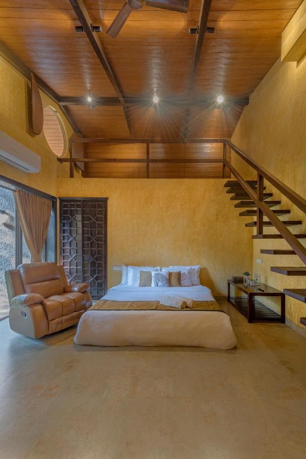 Saffronstays Althea - 4 Brd Veg Only Villa In Pawna With Jacuzzi In Every Room Lonavla Exterior foto