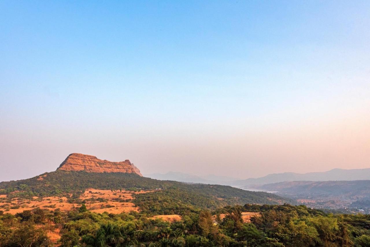 Saffronstays Althea - 4 Brd Veg Only Villa In Pawna With Jacuzzi In Every Room Lonavla Exterior foto