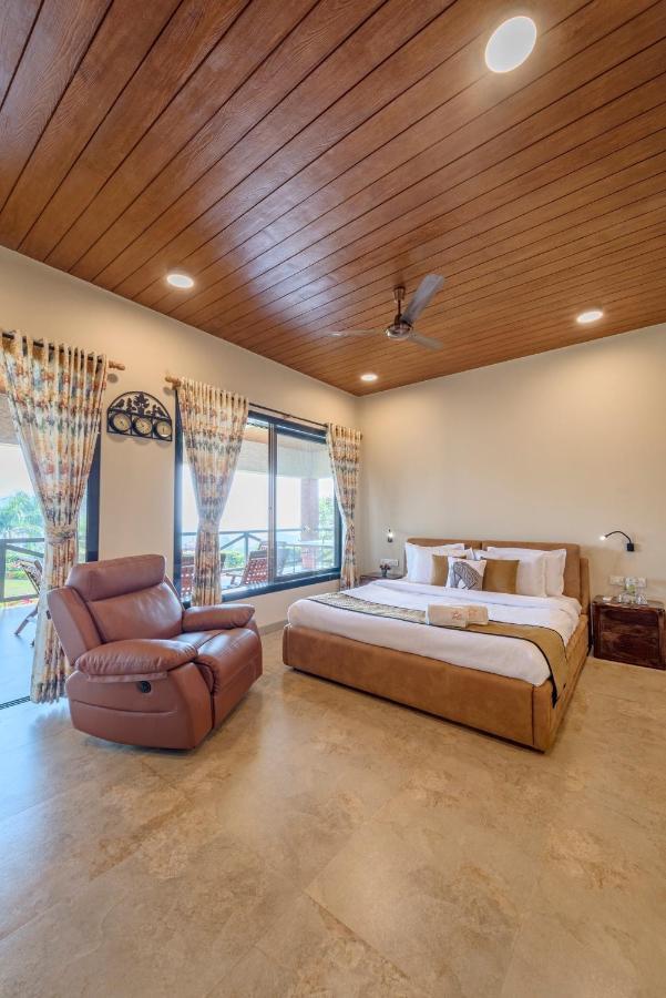 Saffronstays Althea - 4 Brd Veg Only Villa In Pawna With Jacuzzi In Every Room Lonavla Exterior foto