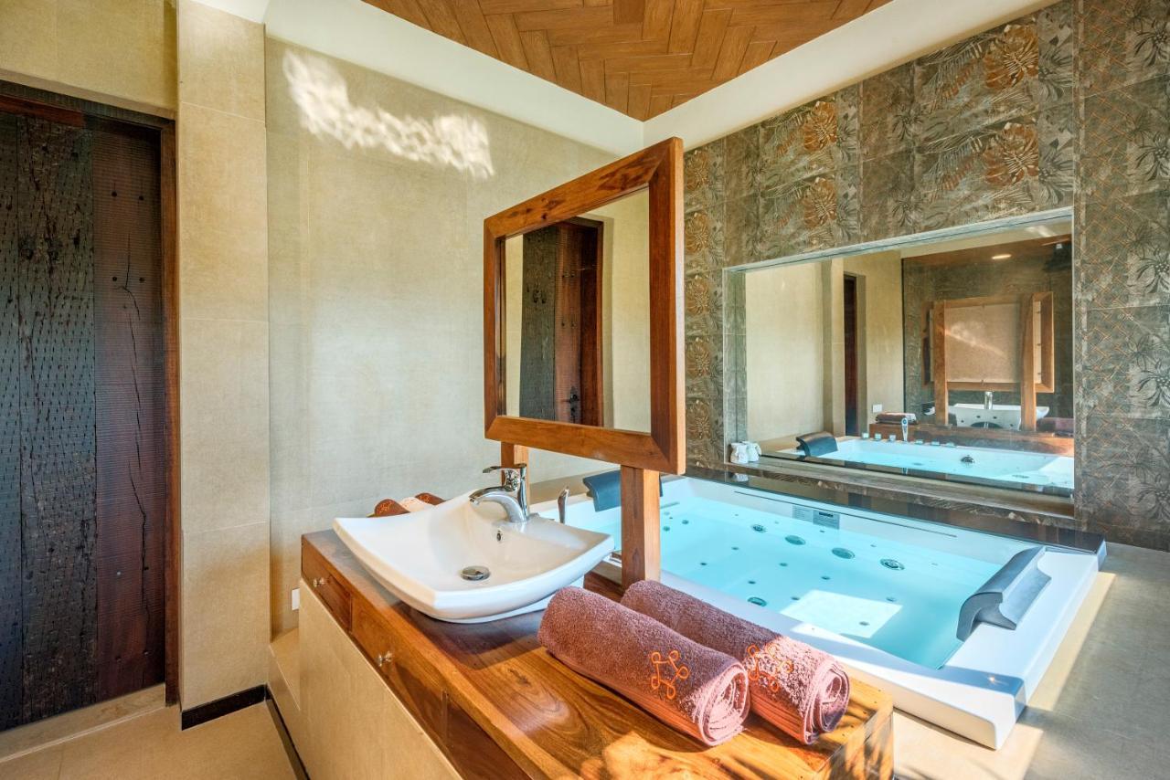 Saffronstays Althea - 4 Brd Veg Only Villa In Pawna With Jacuzzi In Every Room Lonavla Exterior foto
